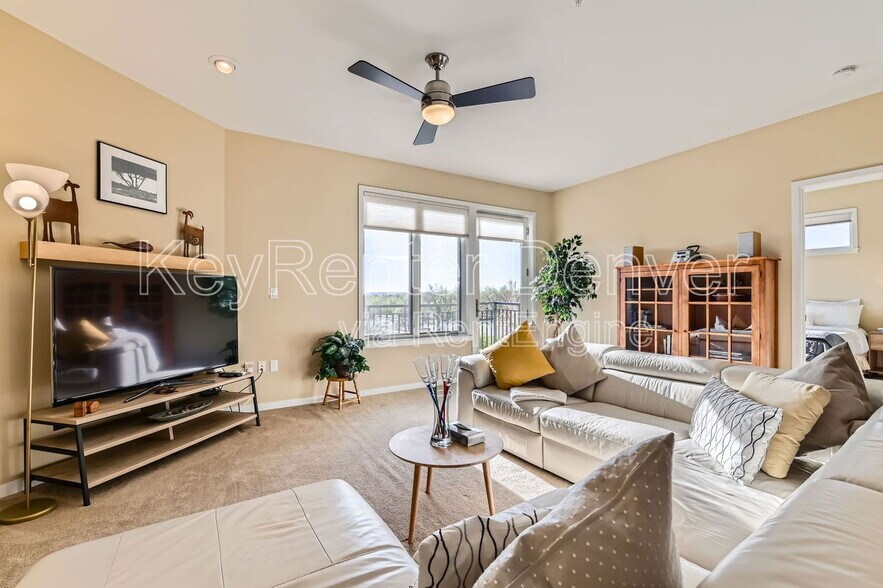 Primary Photo - 3601 Arapahoe Ave