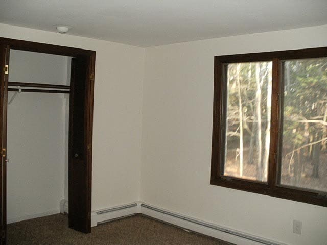 Building Photo - Spacious 3–4 Bedroom Home on Wooded Lot wi...