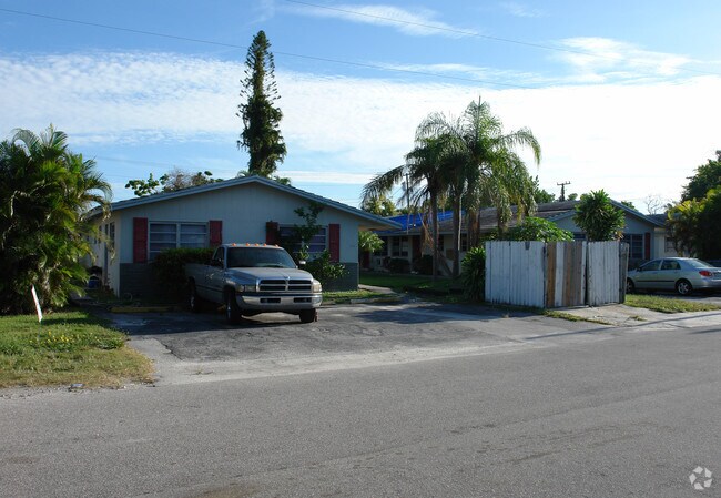 Primary Photo - 705-709 SE 19th St