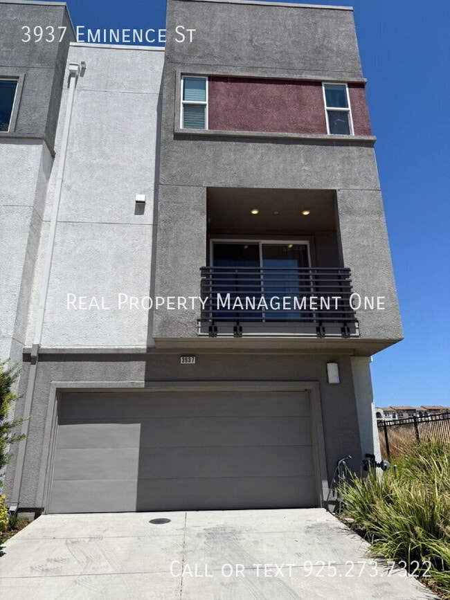 Building Photo - 3937 Eminence St