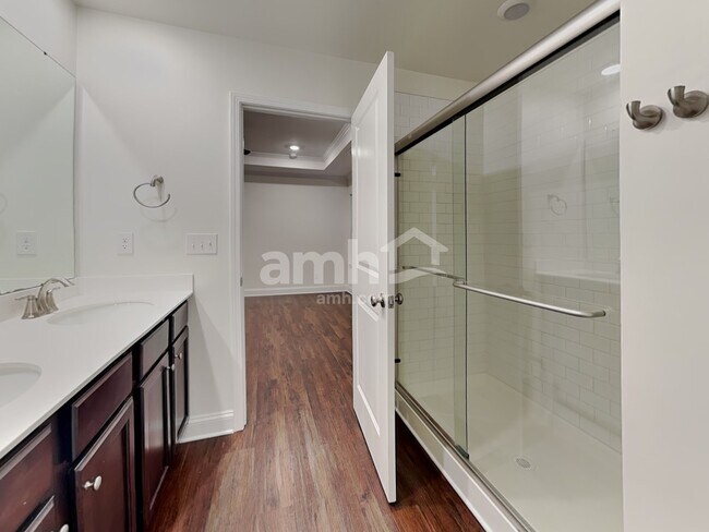 Building Photo - 11017 Hazel Gdns Dr