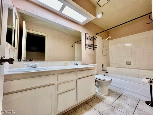 Building Photo - 8420 Airmont Ct