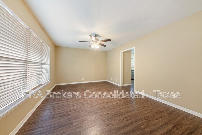 Building Photo - 106 Winn Ave