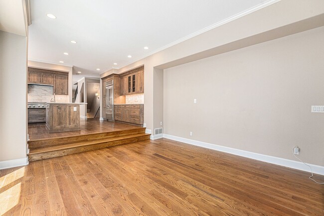 Building Photo - Stunning Home in the Heart of Cherry Creek...