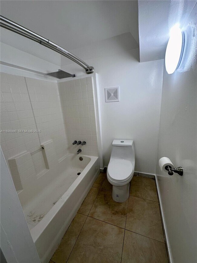 Building Photo - 9064 Collins Ave