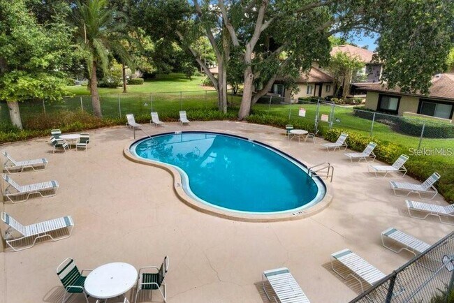 Building Photo - 2904 Lichen Ln