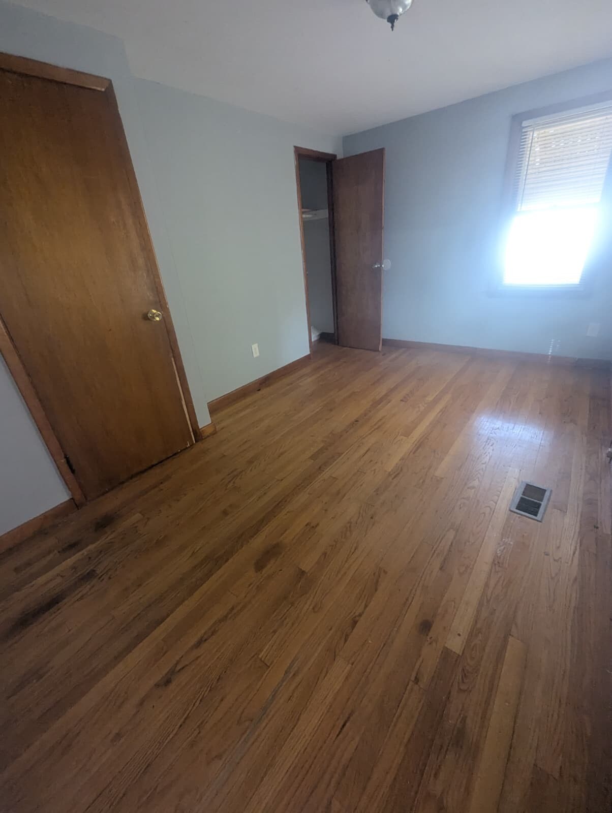 Building Photo - 247 Fairmont Ave