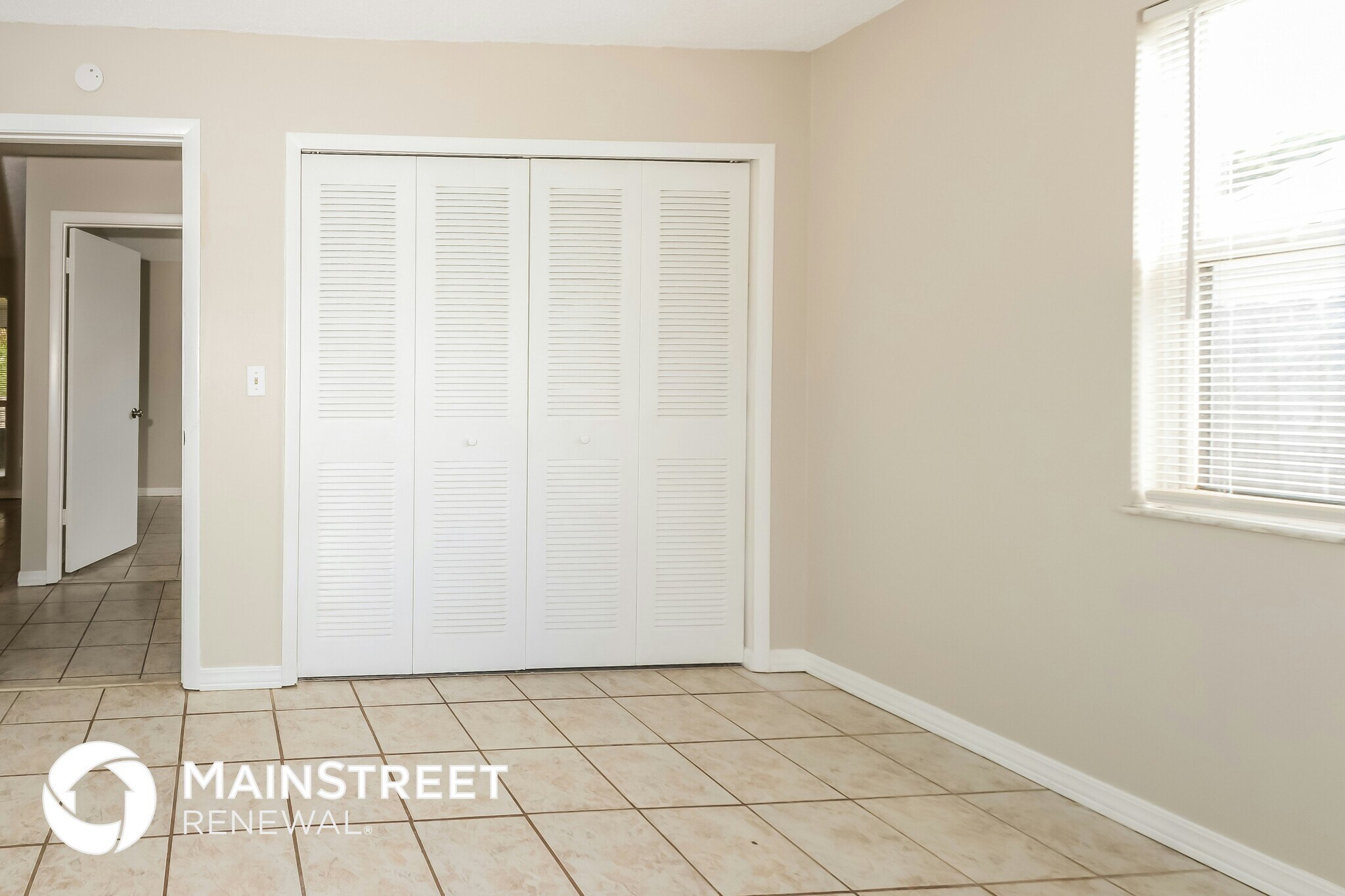 Building Photo - 8208 Kenwood Rd