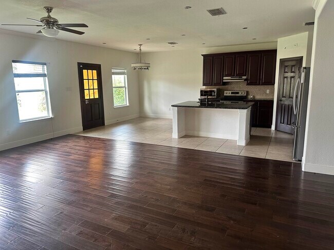Building Photo - 2801 Braids Dr