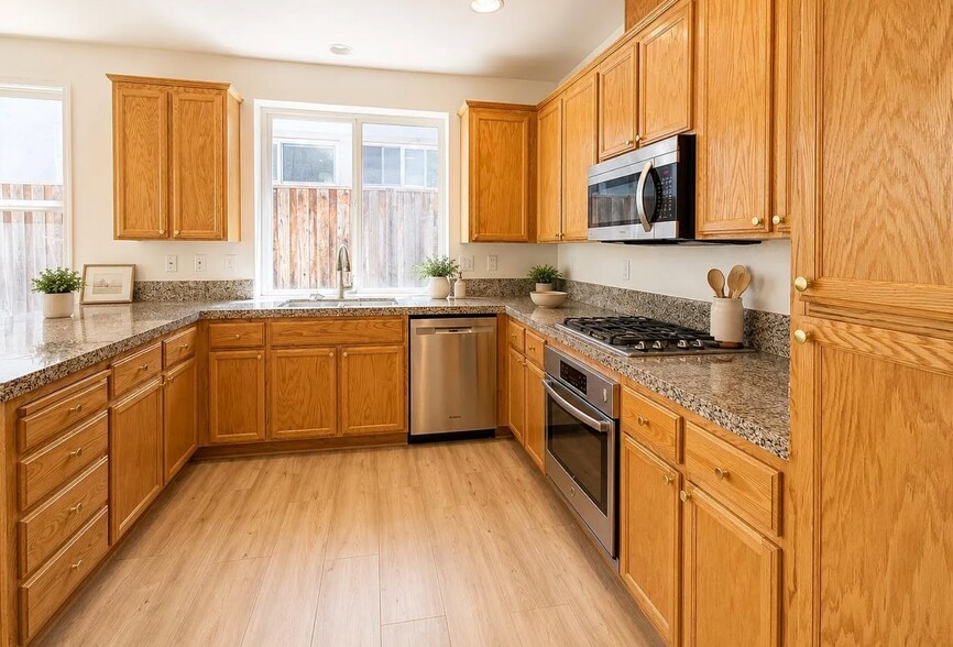 Building Photo - 5 Almond Orchard Ln