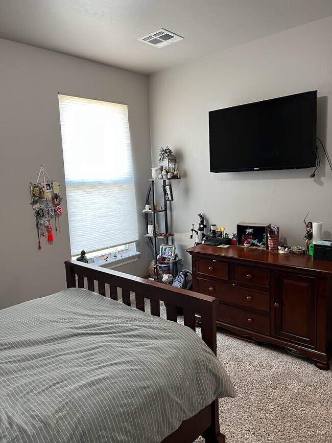 Building Photo - 13682 Cornwallis Dr