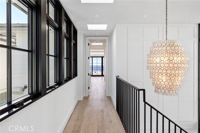 Building Photo - 2428 The Strand