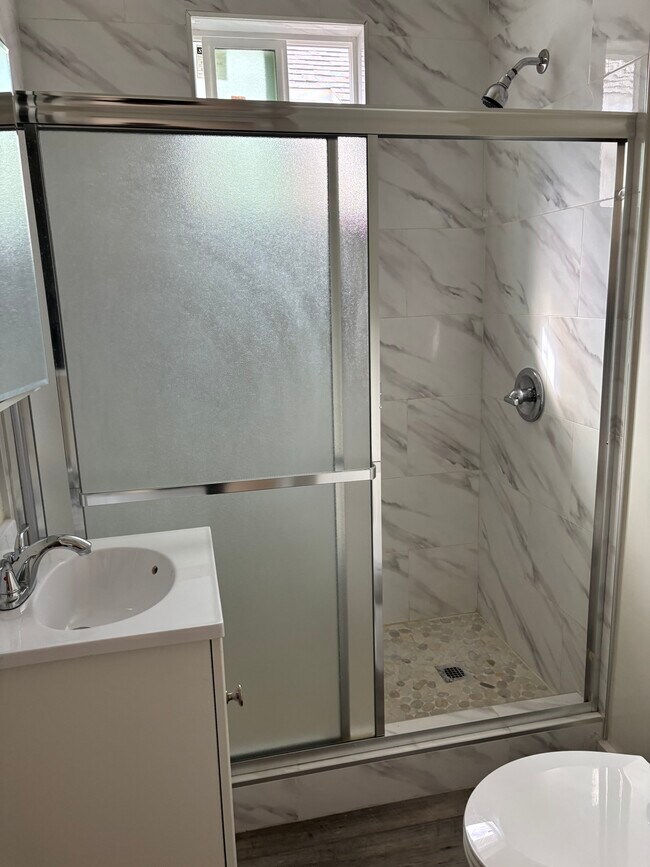 Building Photo - 12437 Rose Ave