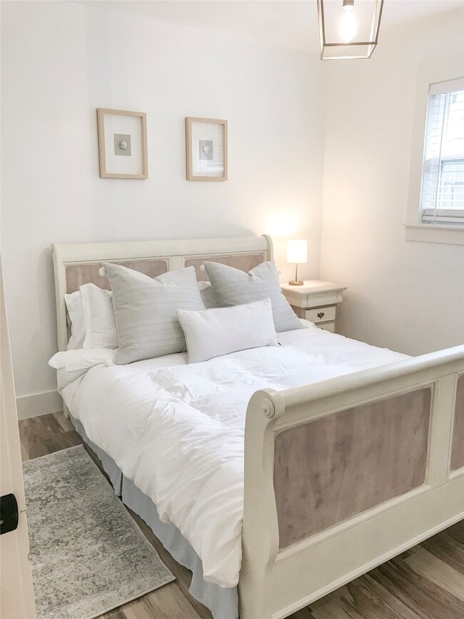 Building Photo - 5 Sandlily Ct