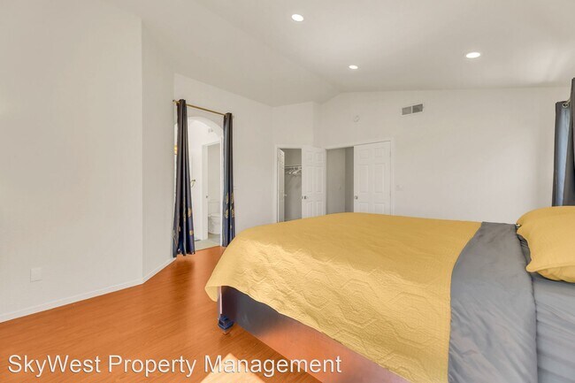 Building Photo - 4 br, 3 bath House - 8248 Exbourne Cir - 8...