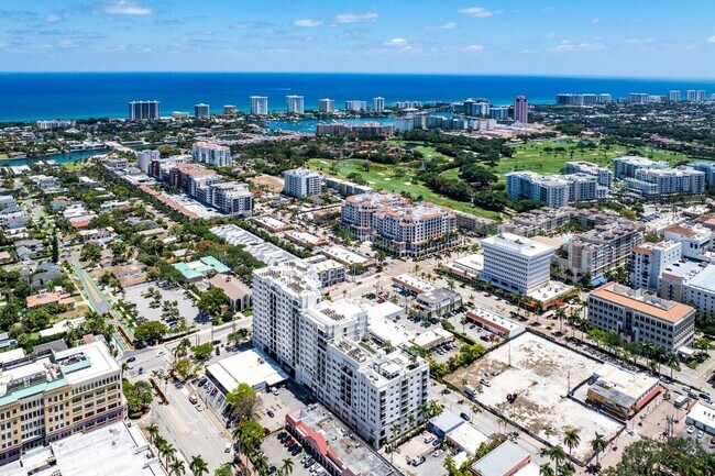 Building Photo - 155 E Boca Raton Rd