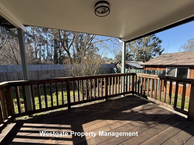 Building Photo - 2249 Bodega Ave