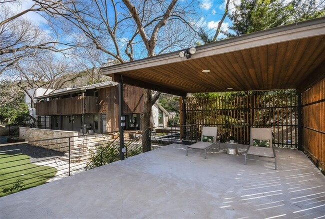 Building Photo - 3404 Rivercrest Dr