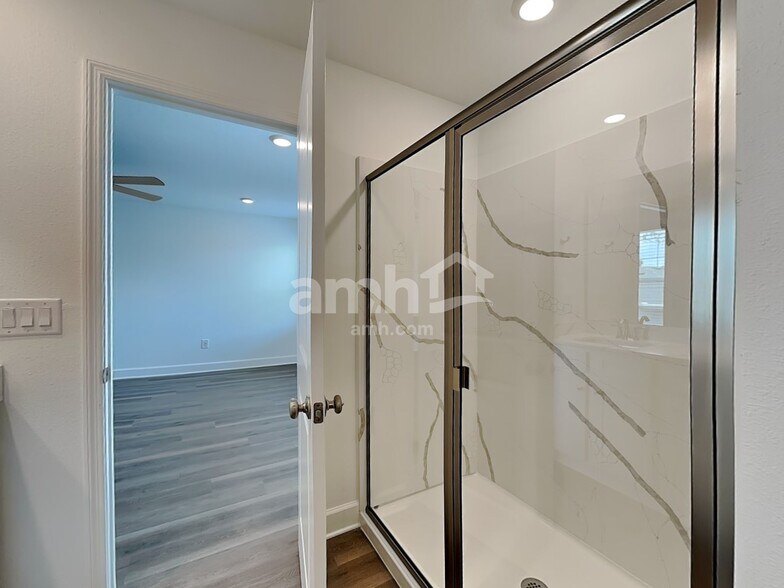 Building Photo - 16714 Cheyanne Ct