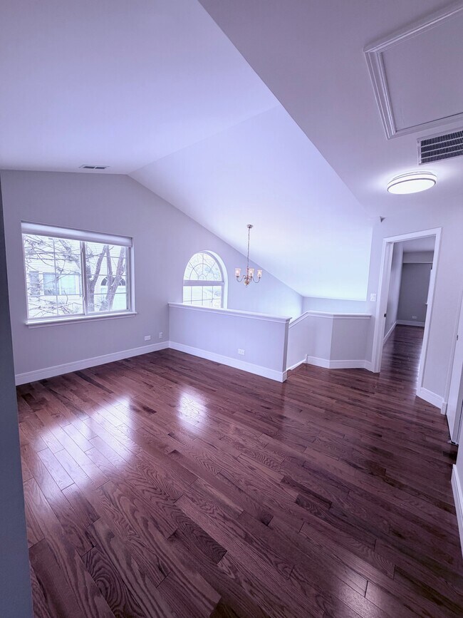 Building Photo - 2741 Odlum Dr