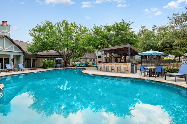 Building Photo - z-032026-Cortland River Place