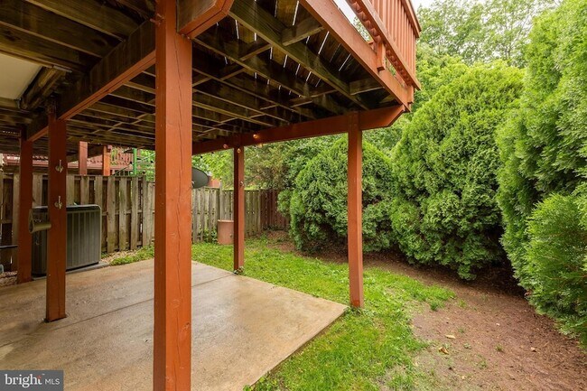 Building Photo - 20283 Glenrobin Terrace