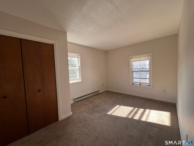 Building Photo - 261 Broad St