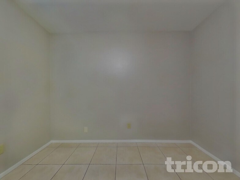 Building Photo - 7455 E McLellan Rd