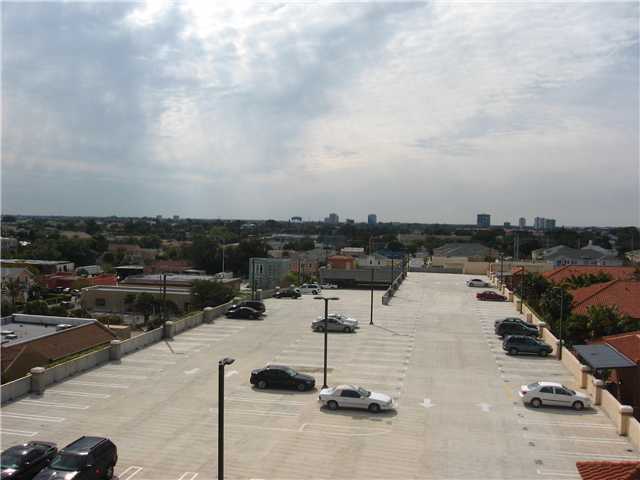 Building Photo - 1801 N Flagler Dr