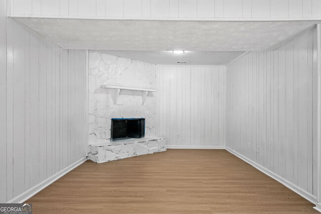 Building Photo - 4050 Daron Ct