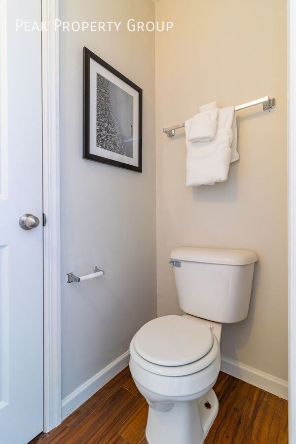 Building Photo - 254 Chittenden Ave