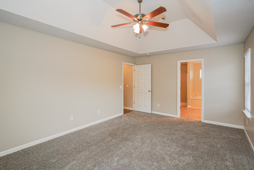 Building Photo - 5555 Craftwood Dr