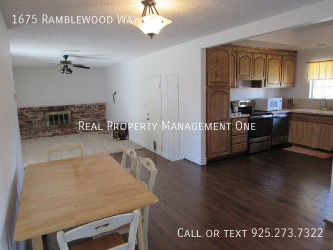 Building Photo - 1675 Ramblewood Way