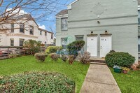 Building Photo - 231 SE 13th St