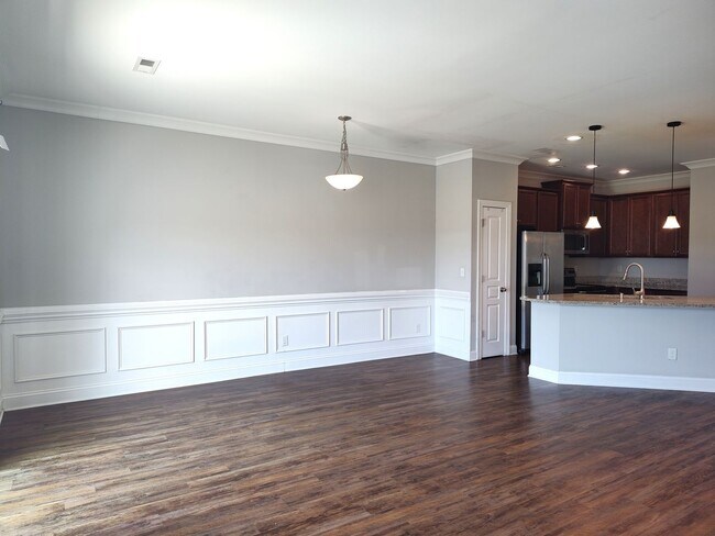 Building Photo - Charming Townhome located in the Settlers Landing Community in Concord NC!