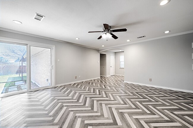 Building Photo - GEM!  Beautiful Upgrades & Move In Ready!