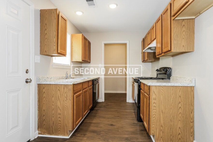 Building Photo - 1451 Pine Haskell Dr