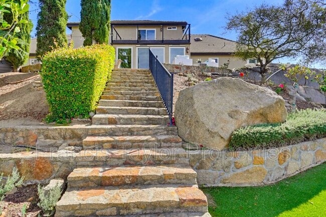 Building Photo - 29059 Meadow Glen Way W