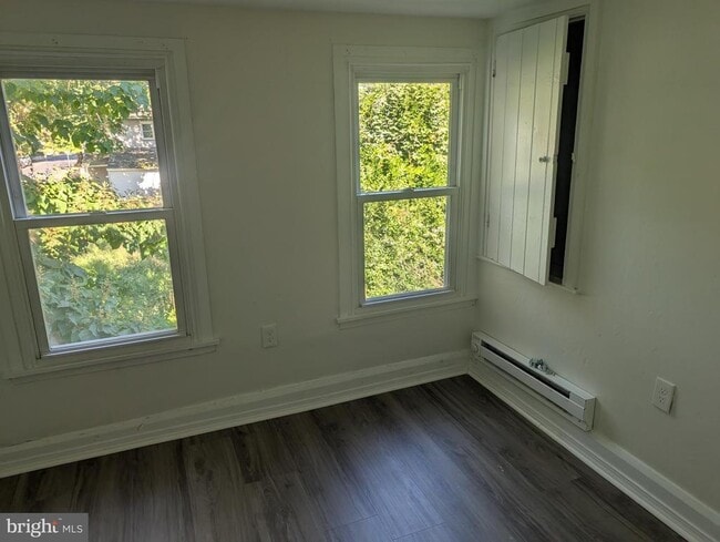 Building Photo - 204 Wesley St