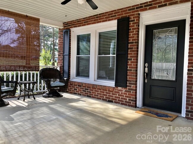 Building Photo - 3235 Archdale Dr