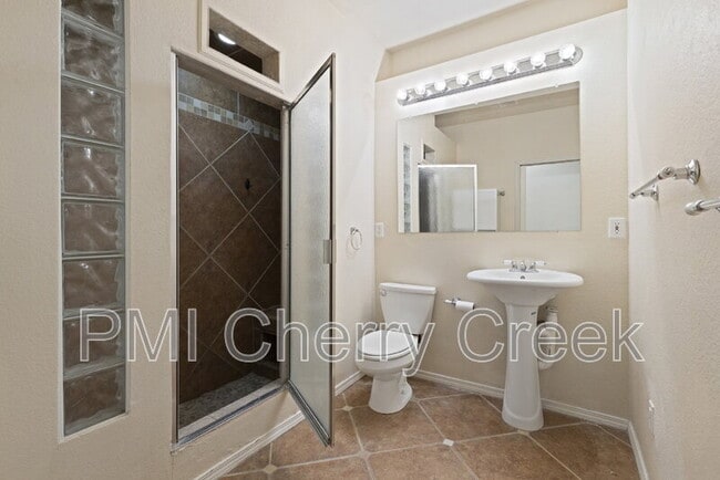 Building Photo - 20410 E Bellewood Pl