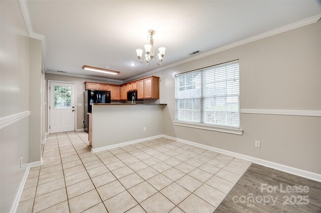 Building Photo - 410 Danielle Way