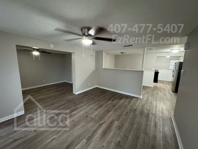 Building Photo - 408 Woodside Dr