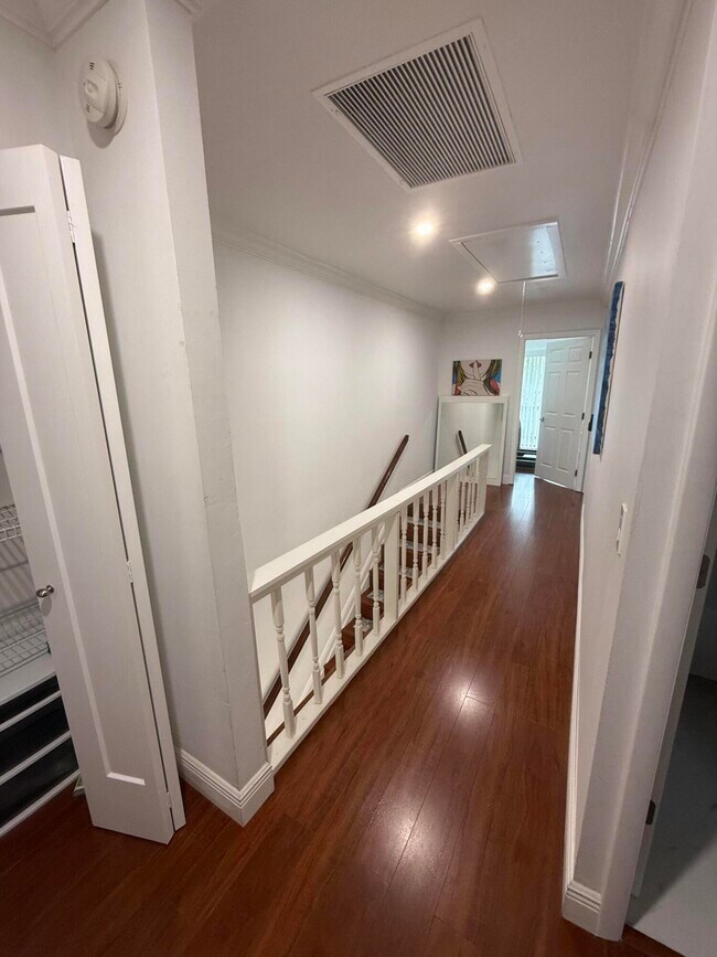 Building Photo - 12394 Westhampton Cir
