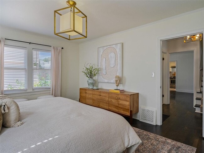 Building Photo - 212 Edgemere Ct