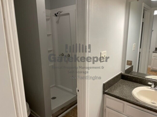Building Photo - 336 Michelle Ct