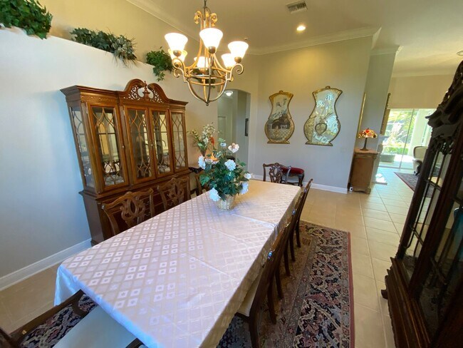 Building Photo - Spectacular and Luxurious Turnkey ANNUAL Lease in The Village of Bridgeport