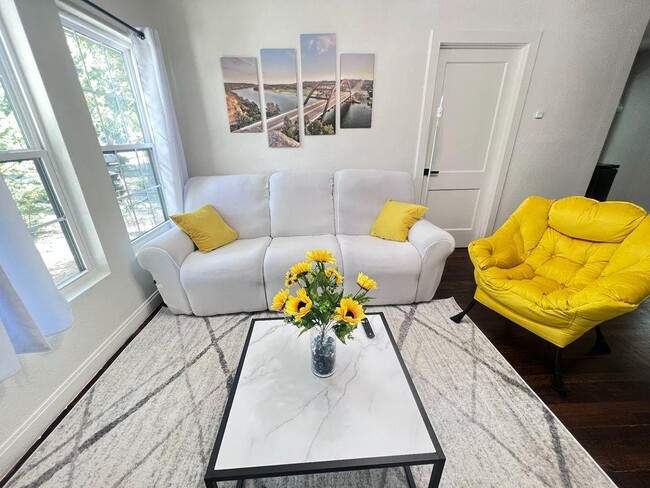 Building Photo - 3508 Clarkson Ave