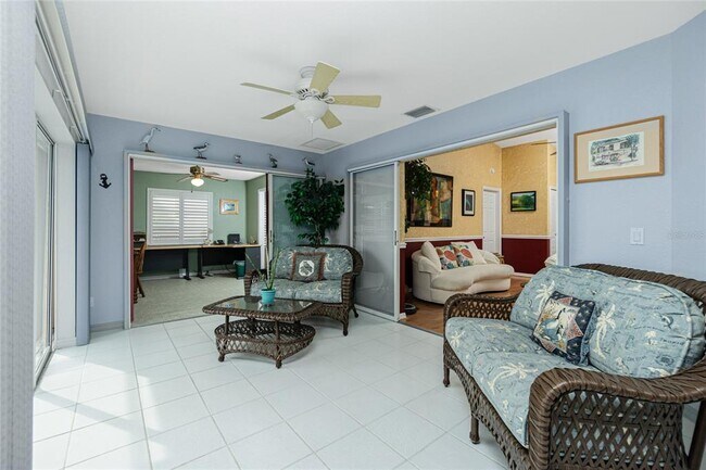 Building Photo - 4088 Gingold St