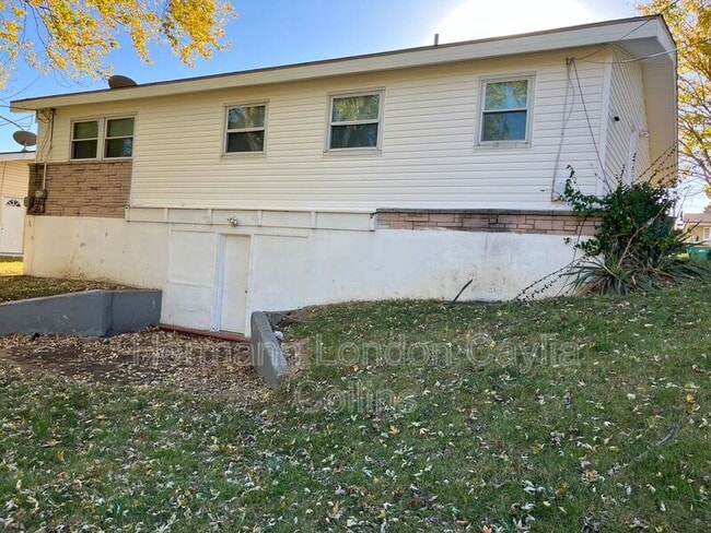 Building Photo - 11016 Saginaw Dr